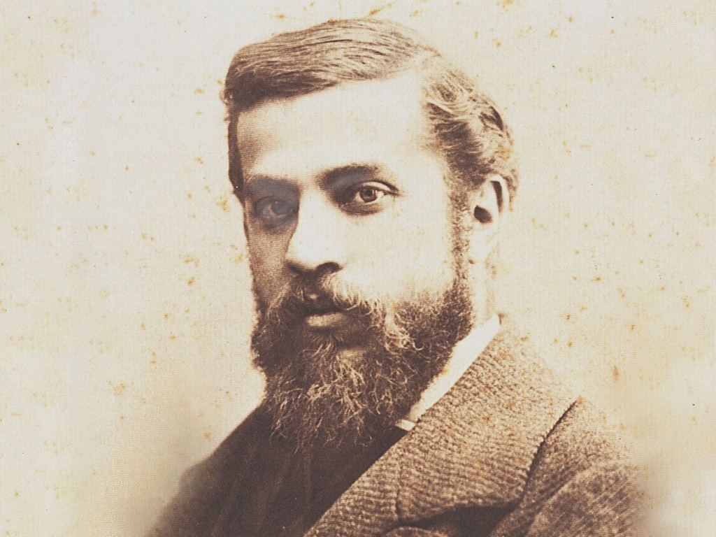 . Antoni Gaudí .